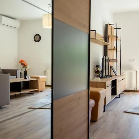 Garden アパート バイナ・バシュタ