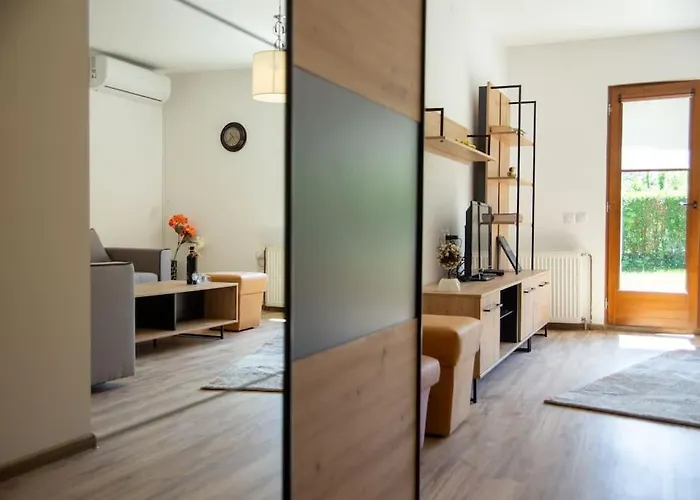 Garden Lägenhet Bajina Basta